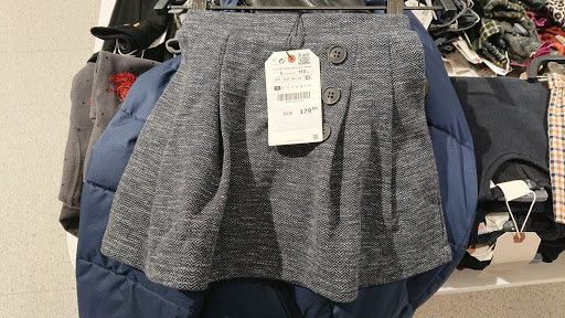Stores to buy women's baggy pants Oslo