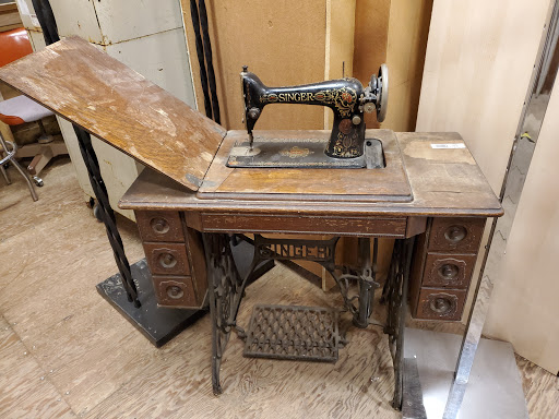 Architectural Salvage Store «Earthwise Architectural Salvage», reviews and photos, 628 E 60th St, Tacoma, WA 98404, USA