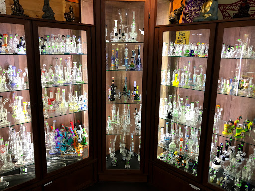 Tobacco Shop «Hunky Dory Pipe & Tobacco», reviews and photos, 271 W 7th Ave, Eugene, OR 97401, USA