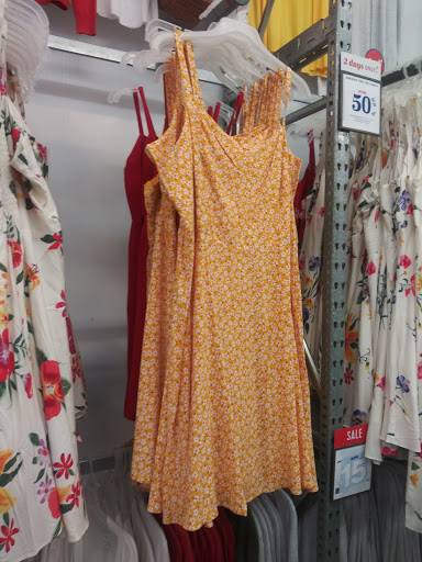 Clothing Store «Old Navy», reviews and photos, 1009 Flatbush Ave, Brooklyn, NY 11226, USA