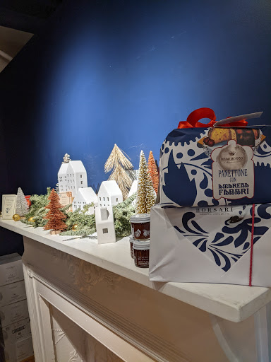 Wine Store «Dedalus Wine Shop, Market & Wine Bar», reviews and photos, 388 Pine St, Burlington, VT 05401, USA