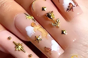 Lucky Seven Nails Spa image