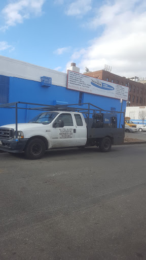 Paint Store «Cypress Industrial Supply/BENJ MOORE PAINT», reviews and photos, 1076 Cypress Ave, Flushing, NY 11385, USA