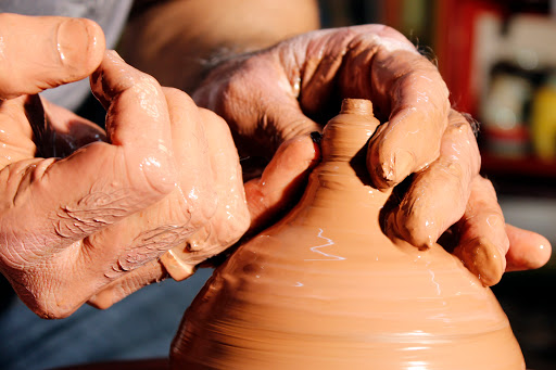 MITTY POTTERY CLASSES And SCULPTURE STUDIO
