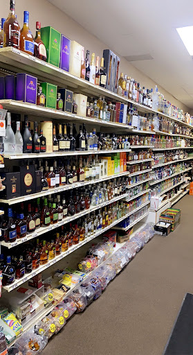Liquor Store «Liquor Plus Mini Mart», reviews and photos, 2407 Martin Luther King Ave, Flint, MI 48505, USA