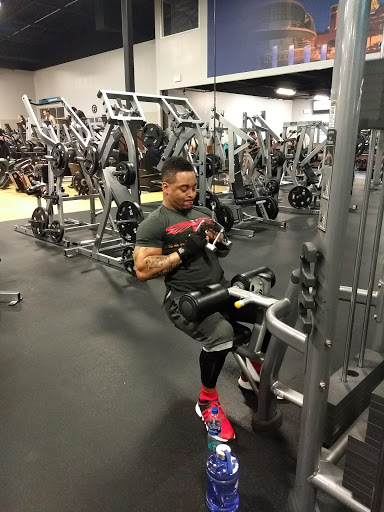 Gym «EOS Fitness Las Vegas Sahara Gym», reviews and photos, 8125 W Sahara Ave #100, Las Vegas, NV 89117, USA