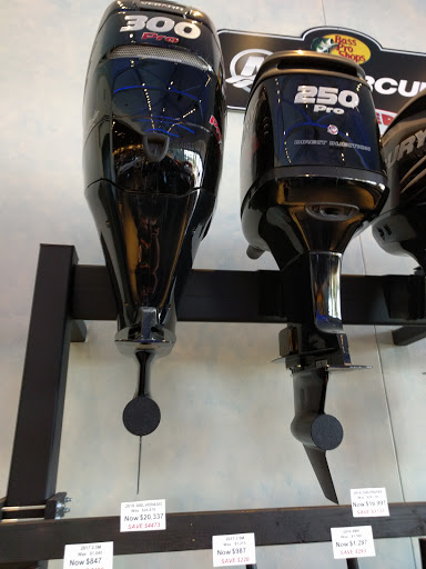 Sporting Goods Store «Bass Pro Shops», reviews and photos, 5160 Cherry Ave, San Jose, CA 95118, USA