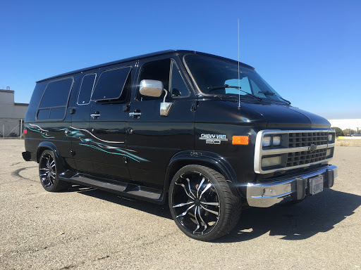 Car Dealer «Classic Cars West», reviews and photos, 411 26th St, Oakland, CA 94612, USA