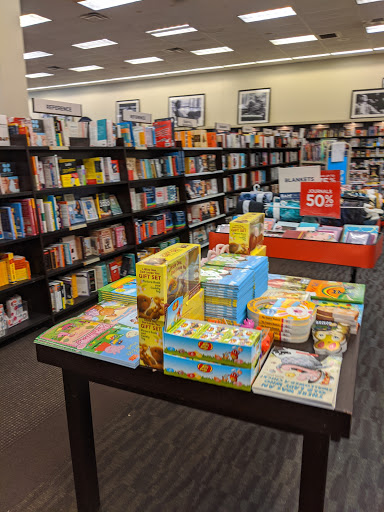 Book Store «Books-A-Million», reviews and photos, 300 Retail Commons Pkwy, Martinsburg, WV 25403, USA