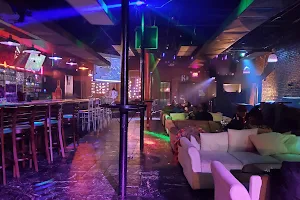 Pyramids Lounge Bar image
