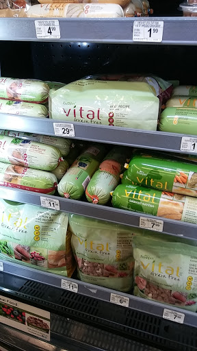 Pet Supply Store «Petco Animal Supplies», reviews and photos, 4663 Firestone Blvd, South Gate, CA 90280, USA