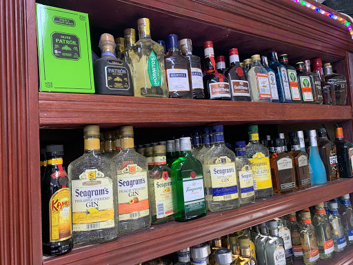 Grocery Store «Cal Park Grocery & Liquor», reviews and photos, 702 N California St, Stockton, CA 95202, USA