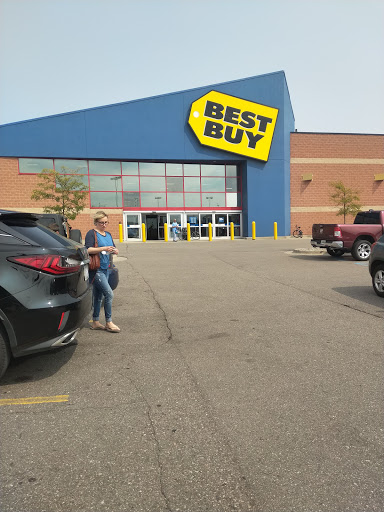 Electronics Store «Best Buy», reviews and photos, 32320 John R Rd, Madison Heights, MI 48071, USA