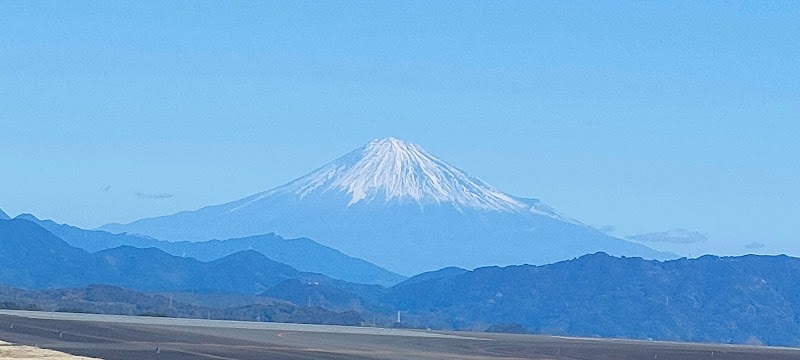 富士山静岡空港 西側展望台 駐車場