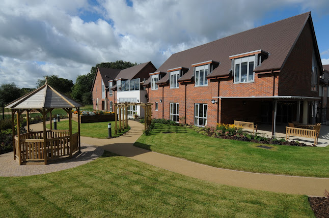 Reviews of Barchester - Harper Fields Care Home in Coventry - Retirement home