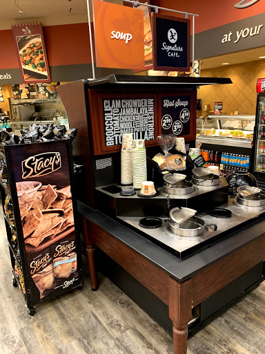 Grocery Store «Safeway», reviews and photos, 205 N 5th Ave, Yakima, WA 98902, USA