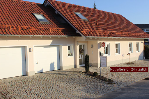 Dres. med.vet. Katrin u. Bernhard Burkert unter Ortenburg, Bayern