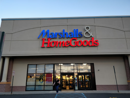 Department Store «Marshalls & HomeGoods», reviews and photos, 4950 Hadley Center Dr, South Plainfield, NJ 07080, USA