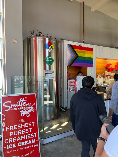 Ice Cream Shop «Smitten Ice Cream», reviews and photos, 5800 College Ave, Oakland, CA 94618, USA