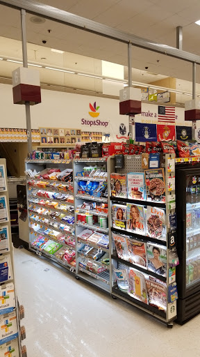 Grocery Store «Super Stop & Shop», reviews and photos, 72 Newtown Rd, Danbury, CT 06810, USA
