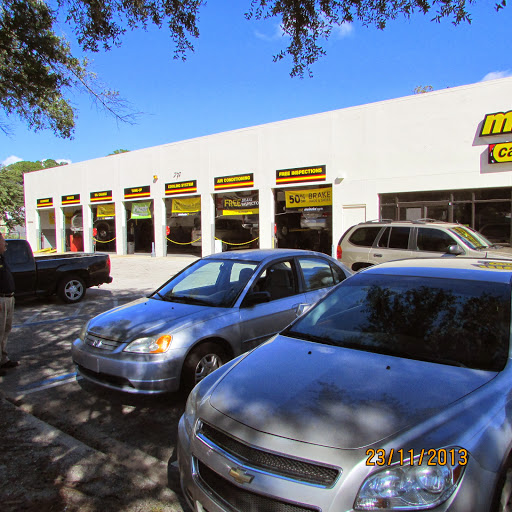 Auto Repair Shop «Meineke Car Care Center», reviews and photos, 5717 University Blvd W, Jacksonville, FL 32216, USA