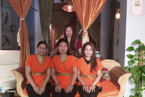 Ban Thai Massage image
