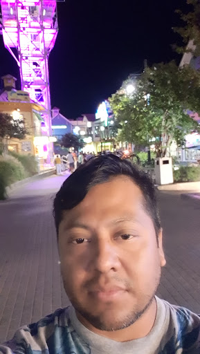 Outlet Mall «Shoreline Village Mall», reviews and photos, 886 Harbor Blvd, Destin, FL 32541, USA