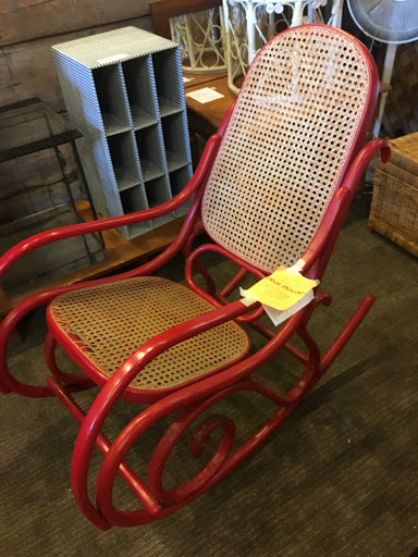 Thrift Store «Bryn Athyn Thrift Shop», reviews and photos, 510 Tomlinson Rd, Huntingdon Valley, PA 19006, USA