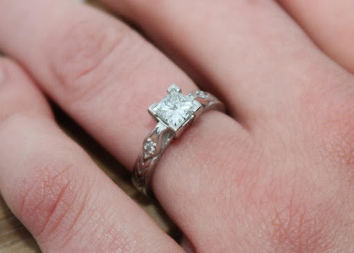 Jewelry Store «Dale Robertson Jewelry Co., LLC», reviews and photos, 784 Loveland-Miamiville Rd #300, Loveland, OH 45140, USA