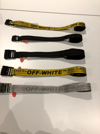 Shopping Mall «Oaktree Mall Shopping Center», reviews and photos, 2024 Center Ave n, Fort Lee, NJ 07024, USA