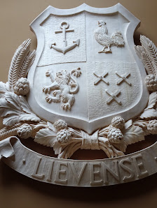 Patrick Damiaens Custom wood carvings and heraldic sculptures in wood Aan de Lievenheer 5, 3680 Maaseik, Belgique
