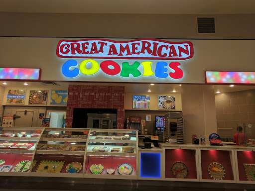 Shopping Mall «Crossgates Mall», reviews and photos, 1 Crossgates Mall Rd, Albany, NY 12203, USA