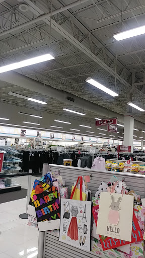 Clothing Store «Burlington Coat Factory», reviews and photos, 4500 S Damen Ave, Chicago, IL 60609, USA