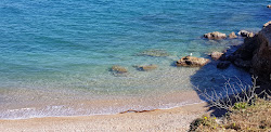 Cala del Saldonar'in fotoğrafı geniş ile birlikte