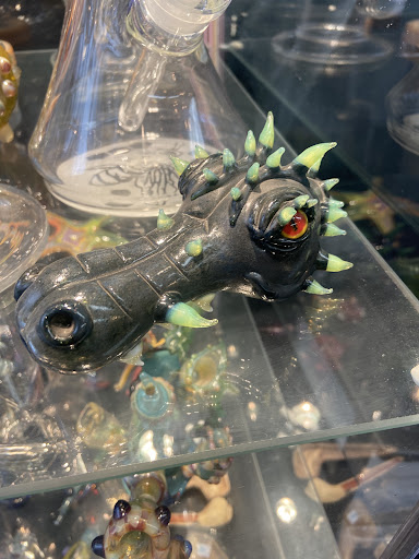 Tobacco Shop «Herb-N-Legend Smoke Shop», reviews and photos, 511 Pacific Ave, Long Beach, WA 98631, USA