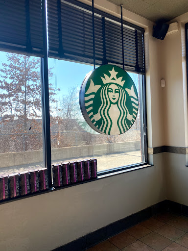 Coffee Shop «Starbucks», reviews and photos, 1090 Silas Deane Hwy, Wethersfield, CT 06109, USA