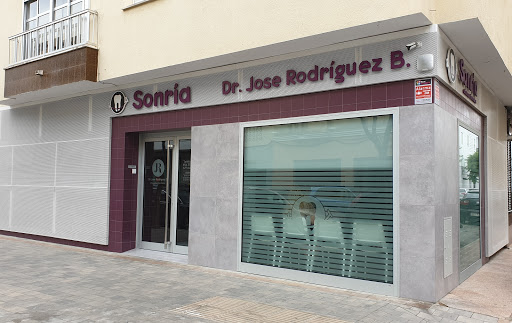 Clínica Sonría chipiona -Estudio dental By Jóse Rodríguez b. en Chipiona, Cádiz