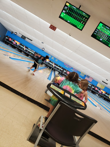 Bowling Alley «Medford Bowling Center», reviews and photos, 665 Stokes Rd, Medford, NJ 08055, USA