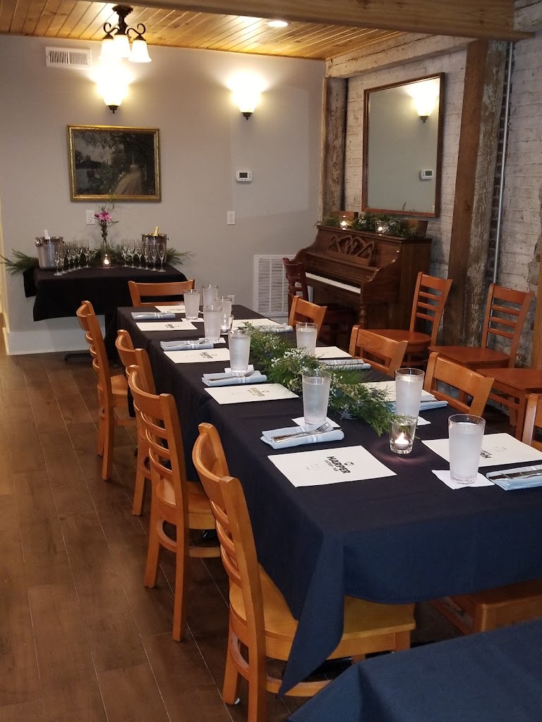 Harper Eatery & Pub 28782