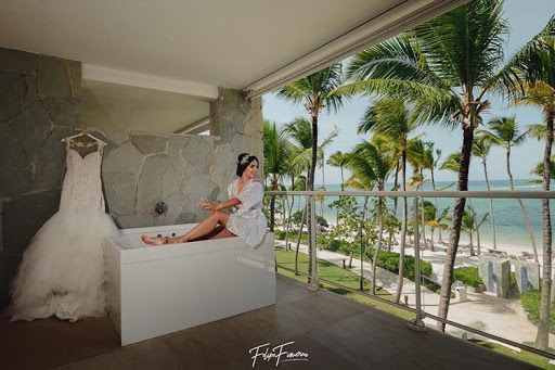 Bridal Shop «A Formal Affair», reviews and photos, 710 Holcomb Bridge Rd Ste. 220, Roswell, GA 30076, USA