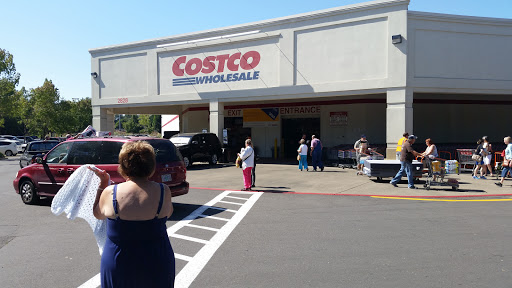 Warehouse store «Costco Wholesale», reviews and photos, 2828 Chad Dr, Eugene, OR 97408, USA