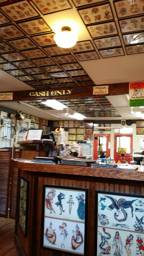 Tattoo Shop «Atlas Tattoo Studio», reviews and photos, 4543 N Albina Ave, Portland, OR 97217, USA