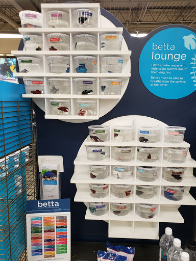 Pet Supply Store «Petco Animal Supplies», reviews and photos, 525 S 5th St, Bismarck, ND 58504, USA