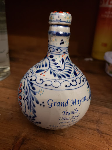 State Liquor Store «NH Liquor & Wine Outlet», reviews and photos, 234 White Mountain Hwy, Conway, NH 03818, USA