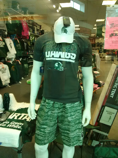 Sportswear Store «Campus Den - The Lakes Mall», reviews and photos, 5600 Harvey St #1012, Muskegon, MI 49444, USA