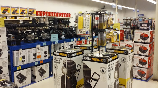 Hardware Store «Harbor Freight Tools», reviews and photos, 2770 Hooper Ave STE 1, Brick, NJ 08723, USA