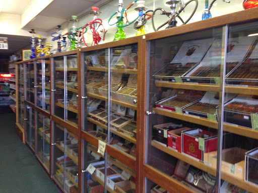 Tobacco Shop «Royal Cigars & Tobacco», reviews and photos, 740 N Main St, West Hartford, CT 06117, USA