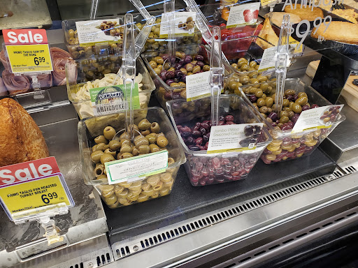 Grocery Store «Safeway», reviews and photos, 138 W Ellendale Ave, Dallas, OR 97338, USA