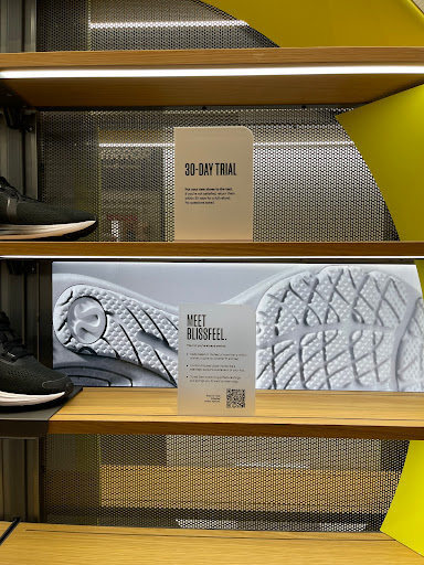 Sportswear Store «lululemon», reviews and photos, 2223 N Westshore Blvd #264, Tampa, FL 33607, USA