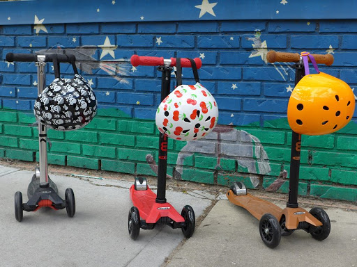 Toy Store «Building Blocks Toy Store», reviews and photos, 2130 W Division St, Chicago, IL 60622, USA